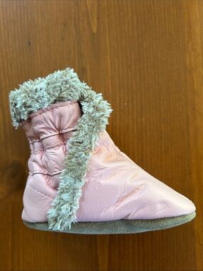 Robeez Soft Pink Faux-Fur Lined Kids Bootie Slipper